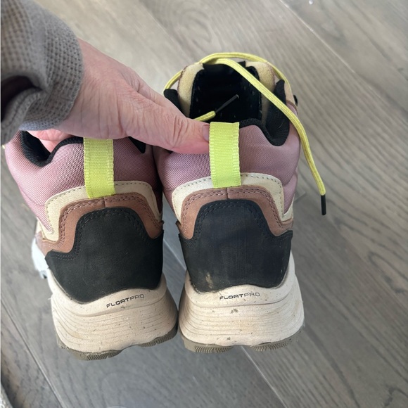 Merrell Stylish Hiking Boots - Pink and Tan size 8 REI - Picture 4 of 8